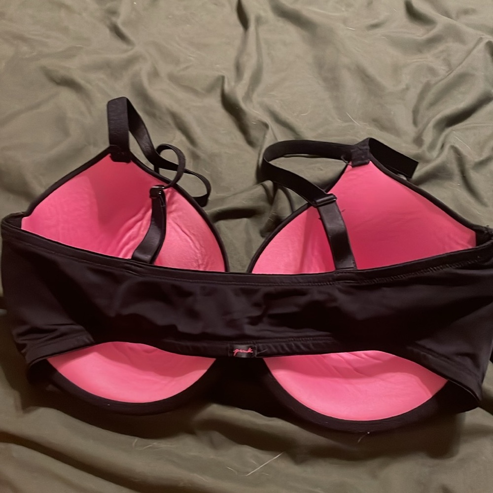 Pink Bra! - Picture 2 of 4